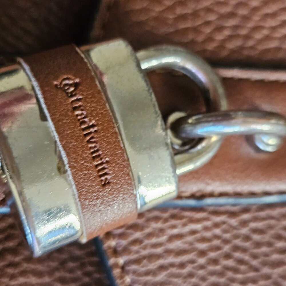 Stradivarius Crossbody Medium Faux Leather brown Purse handle strap Gold lock - Picture 3 of 9